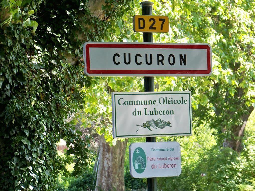 Logis De L'Etang Hotel Cucuron Buitenkant foto